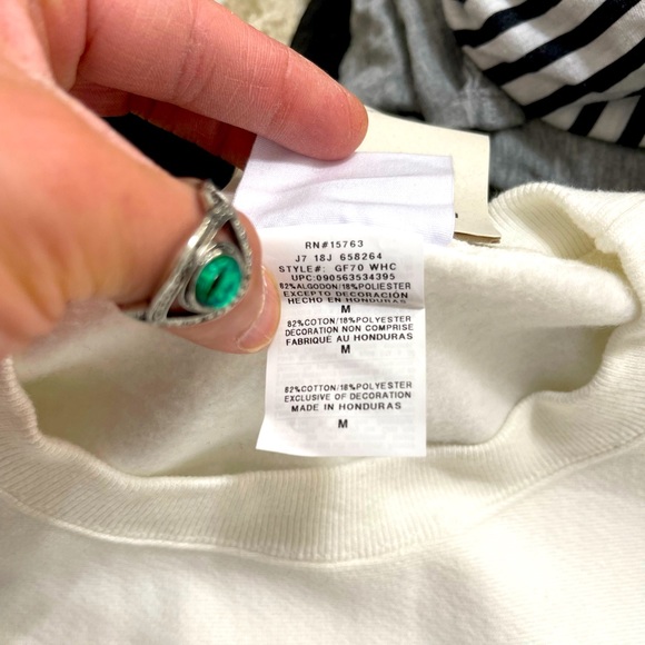 NWT Unisex Size Medium Champion Reserve Weave Chenille Logo Print Sweater White - Picture 13 of 13